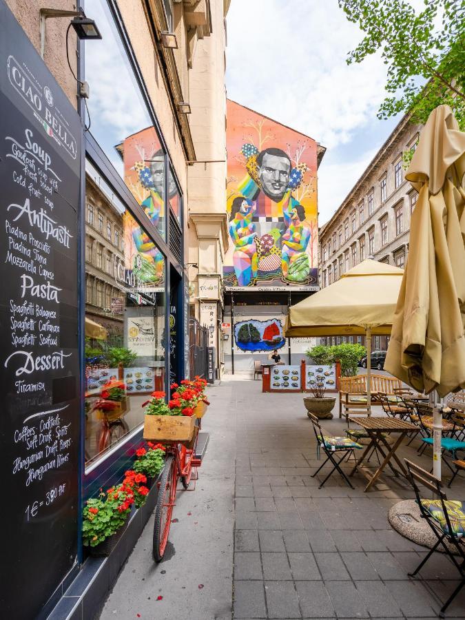 Bpr Chic Gem In The Heart Of The City Budapest Exterior photo